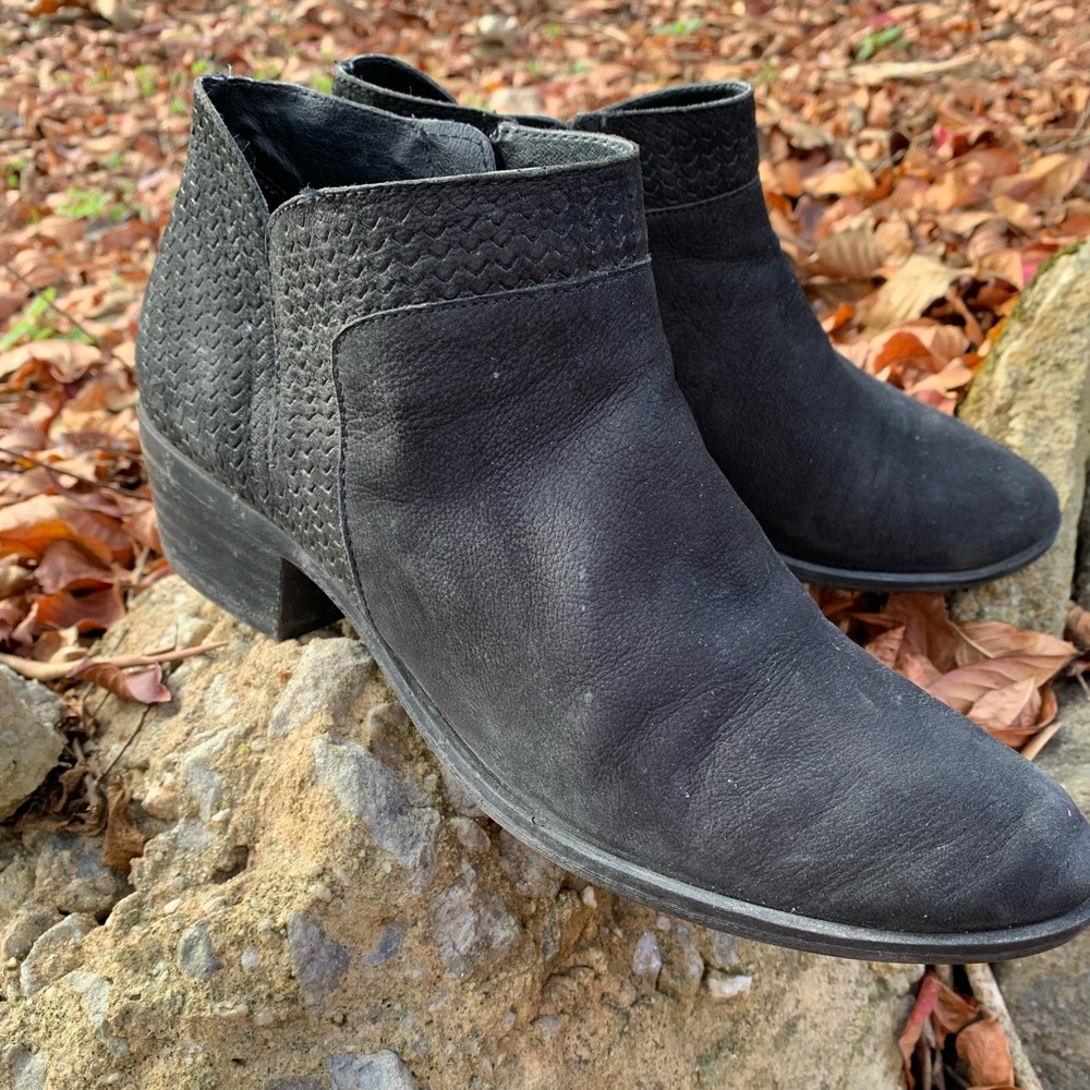 Lucky Brand Black Leather Side Zipper Ankle Boots